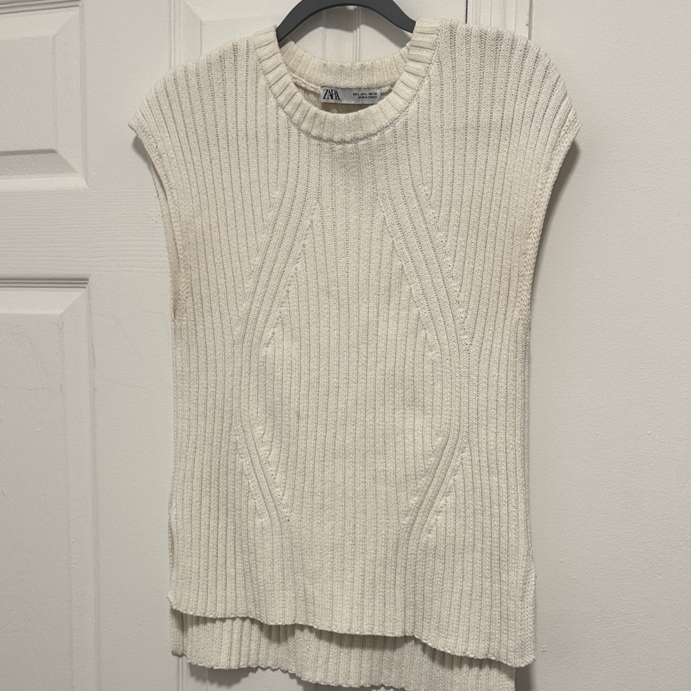 Zara Off-White Ribbed Knit Top